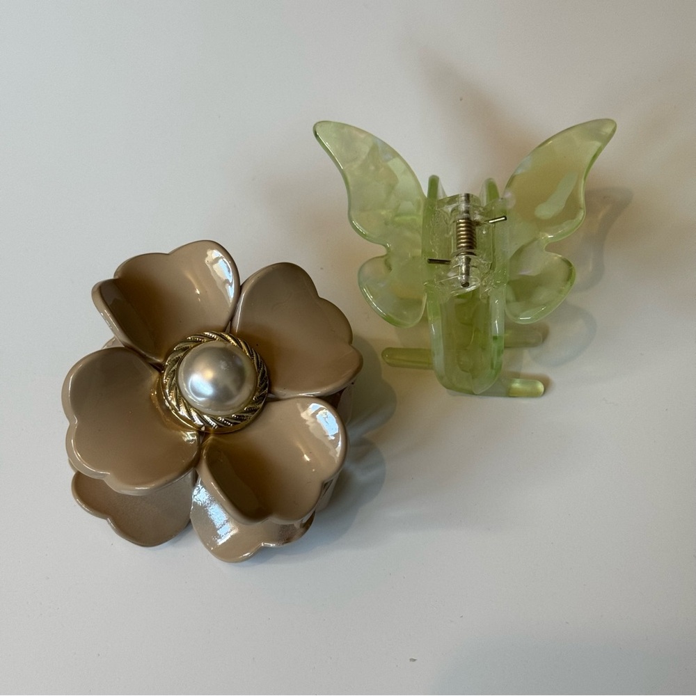Flower + Buttery Hair Clip Set